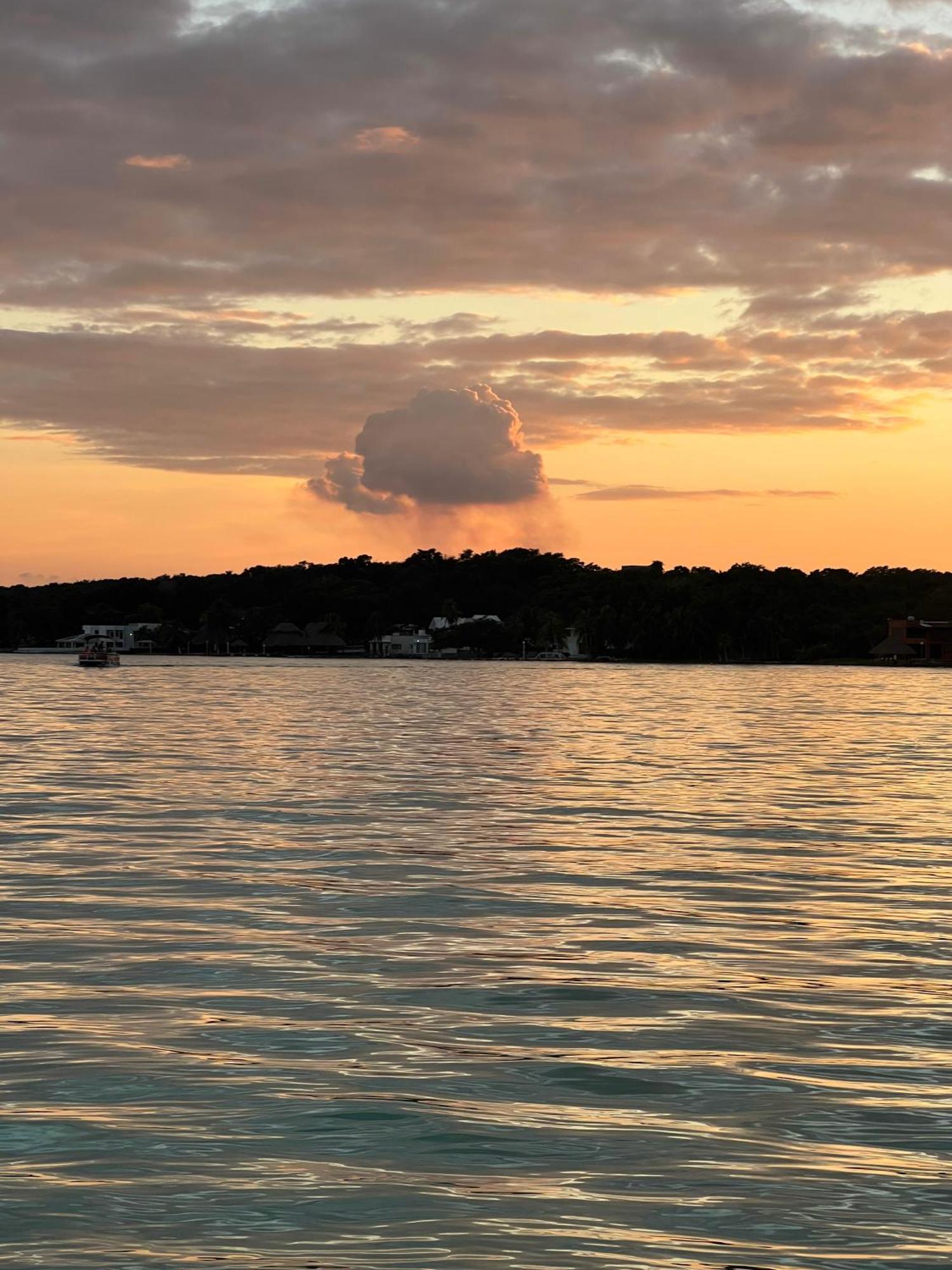 Villa Santuario Lake Front Oasis Bacalar Ngoại thất bức ảnh